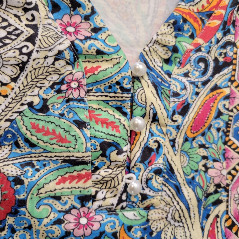 BOHO Paisley Print Ruffle Bell Sleeve Pearl Button Split Neck Top Sz Med NEW - Picture 2 of 14